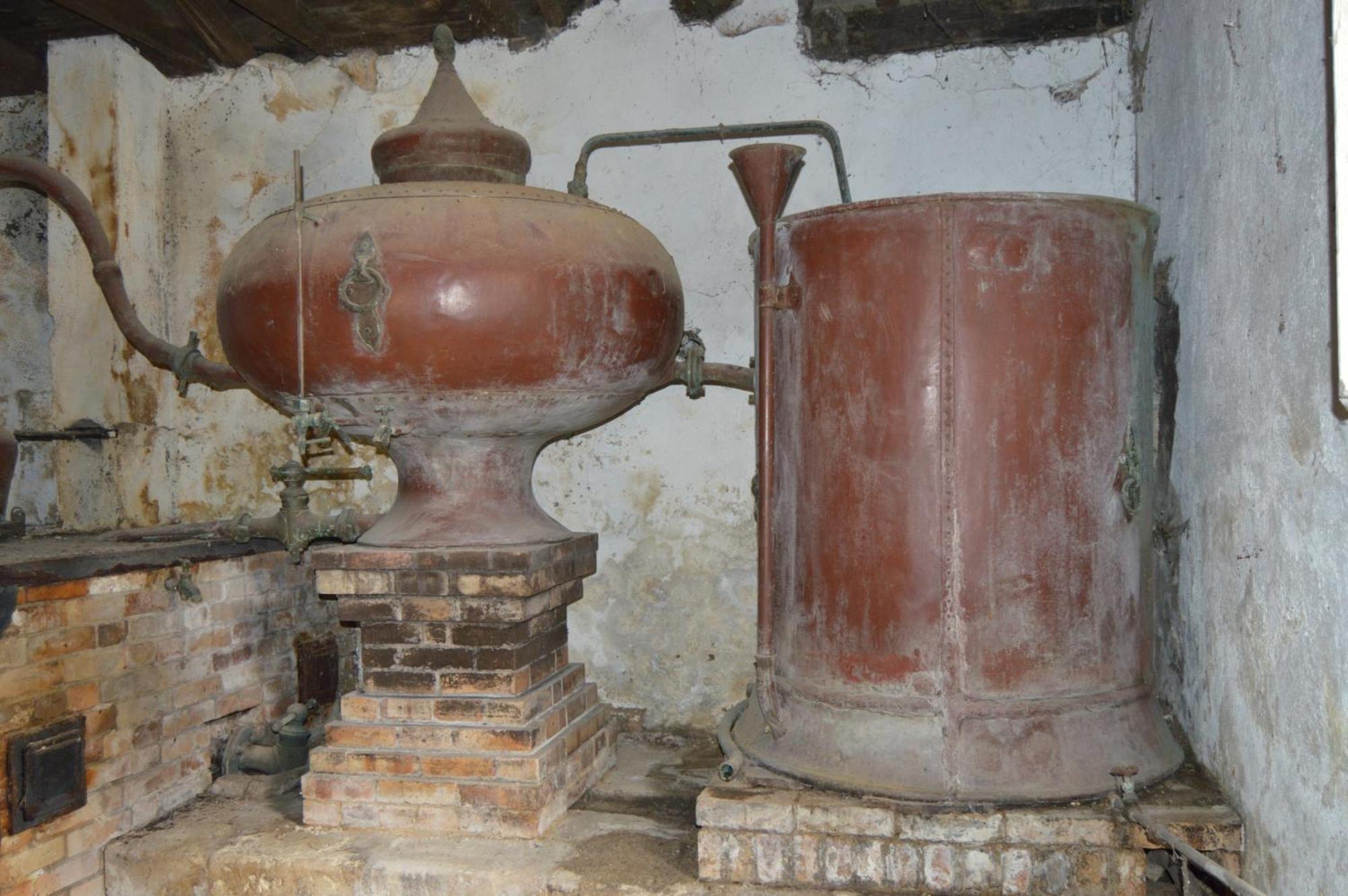 La Vieille Distillerie Le Tatre Экстерьер фото